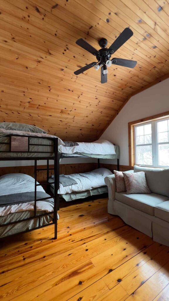 Chambre lits superposés mansarde 2